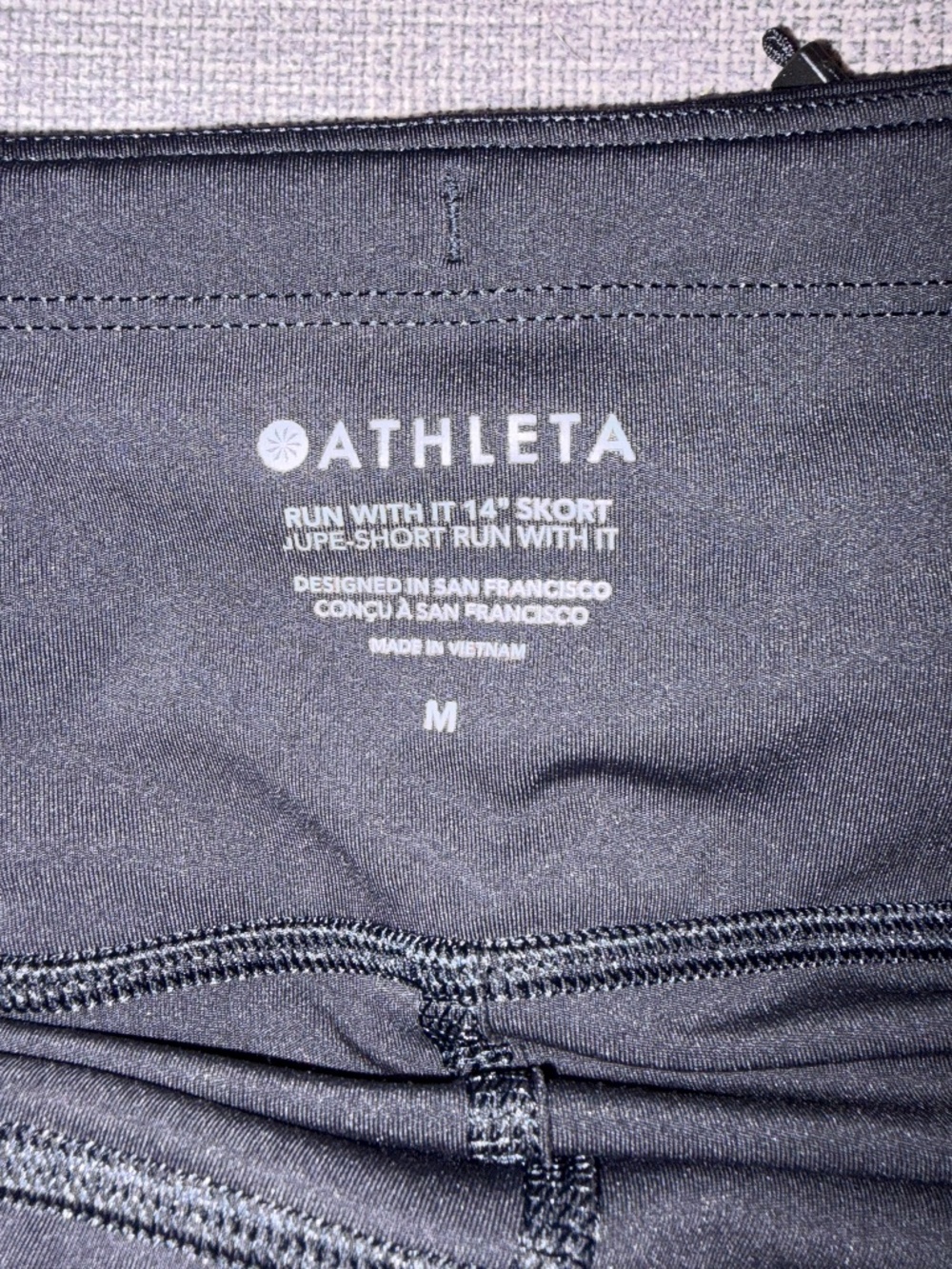 Skurt Athleta Black Medium